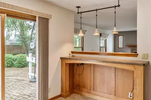 8319 Woodbridge Ln, Machesney Park, IL 61115 - Photo 19