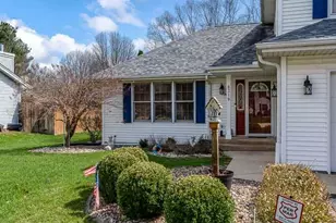 8319 Woodbridge Ln, Machesney Park, IL 61115 - Photo 3