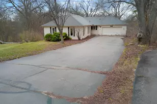 8046 Harvest Hill Dr, Roscoe, IL 61073 - Photo 1