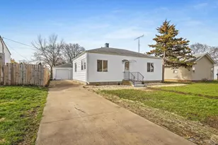 3032 Gladstone Ave, Rockford, IL 61101 - Photo 3