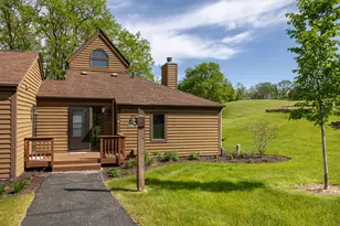 10 Farmstead Dr, Galena, IL 61036 - Photo 1