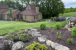 10 Farmstead Dr, Galena, IL 61036 - Photo 3