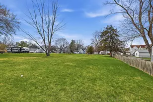 409 S Water St, Warren, IL 61087 - Photo 29