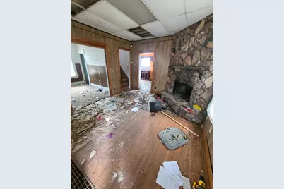 619 Woodlawn, Rockford, IL 61103 - Photo 3