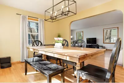 925 Westchester Drive, Rockford, IL 61107 - Photo 17