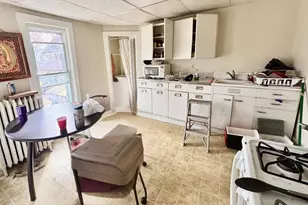 1016 S Main St, Belvidere, IL 61008 - Photo 5