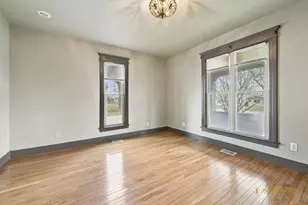 2522 E State St, Rockford, IL 61107 - Photo 9