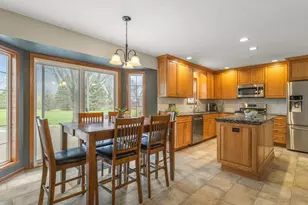 8027 Barclay Rd, Rockford, IL 61102 - Photo 17