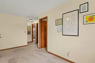 8027 Barclay Rd, Rockford, IL 61102 - Photo 35