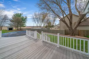 924 Suzy St, Sandwich, IL 60548 - Photo 35