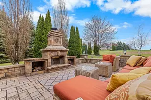 941 Tivoli Dr, Rockford, IL 61107 - Photo 51