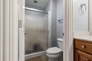 941 Tivoli Dr, Rockford, IL 61107 - Photo 39