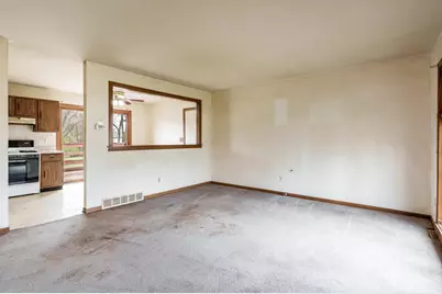 8512 Mildred Road, Machesney Park, IL 61115 - Photo 5