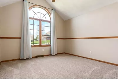 11422 Bayberry Drive, Roscoe, IL 61073 - Photo 23