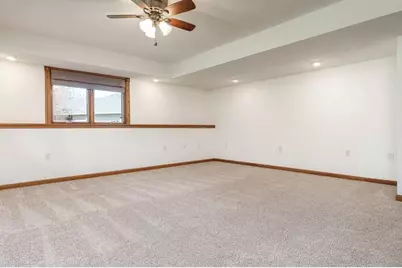 11422 Bayberry Drive, Roscoe, IL 61073 - Photo 33