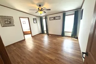 537 Park Ave, Belvidere, IL 61008 - Photo 13