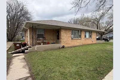 2242 7th Street, Rockford, IL 61104 - Photo 3