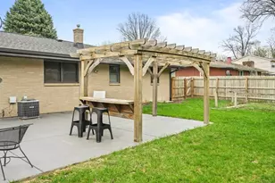 822 Prestwick Pkwy, Rockford, IL 61107 - Photo 31