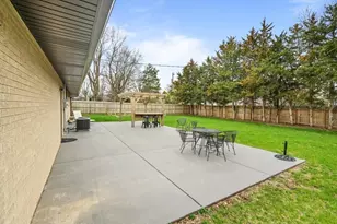 822 Prestwick Pkwy, Rockford, IL 61107 - Photo 33