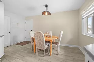 822 Prestwick Pkwy, Rockford, IL 61107 - Photo 15