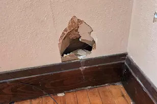 694 Montgomery Ave, East Dubuque, IL 61025 - Photo 7