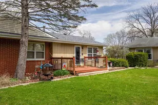 1712 Manchester, South Beloit, IL 61080 - Photo 5