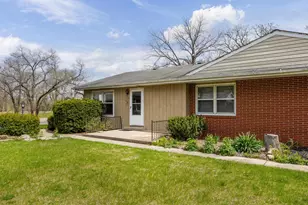 1712 Manchester, South Beloit, IL 61080 - Photo 7