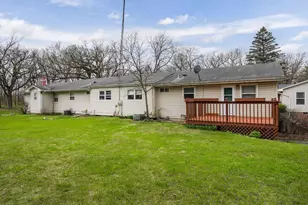 1712 Manchester, South Beloit, IL 61080 - Photo 9