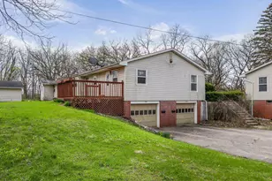 1712 Manchester, South Beloit, IL 61080 - Photo 13