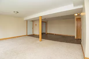 13800 W Valley Rd, East Dubuque, IL 61025 - Photo 25