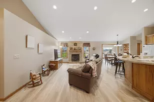 2608 E Hill Dr, Rock Falls, IL 61071 - Photo 11