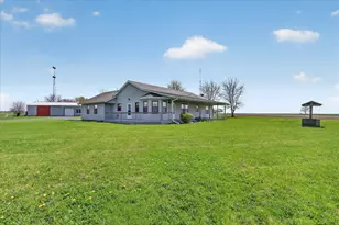 1936 Hoosier Rd, Franklin Grove, IL 61031 - Photo 9