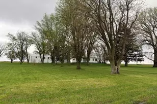 827 N 3450th Roads, Utica, IL 61373 - Photo 23