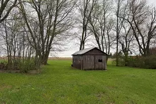 827 N 3450th Roads, Utica, IL 61373 - Photo 25
