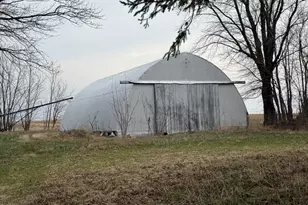 827 N 3450th Roads, Utica, IL 61373 - Photo 11