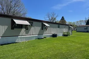 309 Lindenwood Dr, Belvidere, IL 61008 - Photo 5