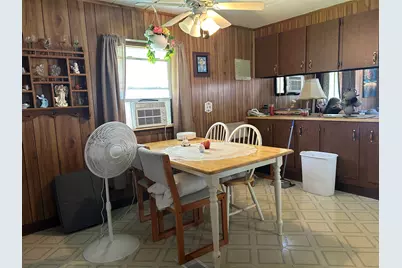 309 Lindenwood Drive, Belvidere, IL 61008 - Photo 9