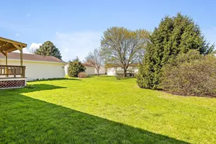 8686 Dutch Elm Ct, Roscoe, IL 61073 - Photo 33