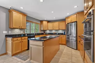 1354 University Dr, Rockford, IL 61107 - Photo 7