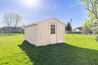 403 Spruce Drive, Belvidere, IL 61008 - Photo 17