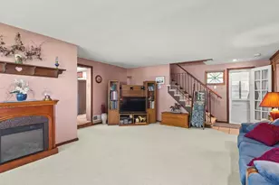 625 W Hurlbut Ave, Belvidere, IL 61008 - Photo 7
