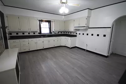 1308 Montague Street, Rockford, IL 61102 - Photo 5