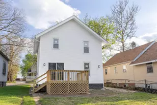1111 Loomis St, Rockford, IL 61102 - Photo 35