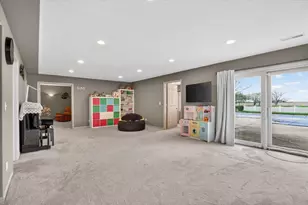 308 Castlewynd Dr, Loves Park, IL 61111 - Photo 35