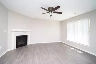 5785 Jackie's Dr, Loves Park, IL 61111 - Photo 5