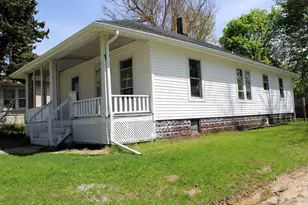 114 Horace St, Rockford, IL 61102 - Photo 3