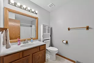 988 Thickett Trail, Roscoe, IL 61073 - Photo 15