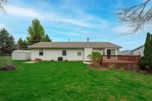 988 Thickett Trail, Roscoe, IL 61073 - Photo 35