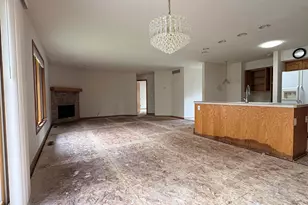 481 Marstonmoor Rd, Davis, IL 61019 - Photo 5