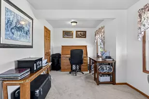 34007 Pearl St, Kirkland, IL 60146 - Photo 11